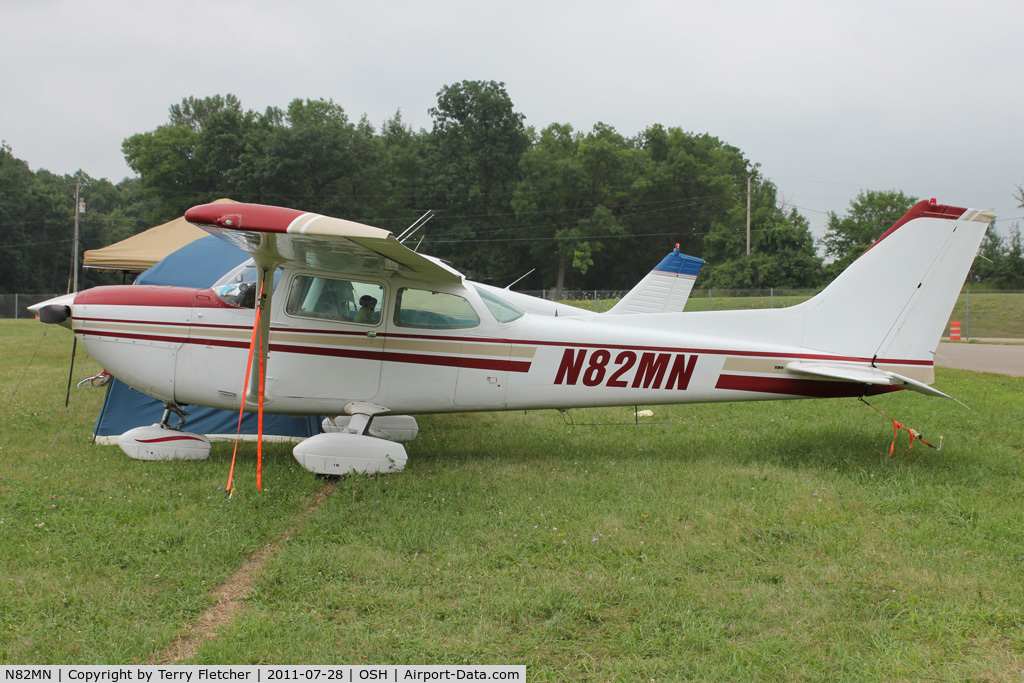 N82MN, 1976 Cessna R172K Hawk XP C/N R1722014, Aircraft in the camping areas at 2011 Oshkosh