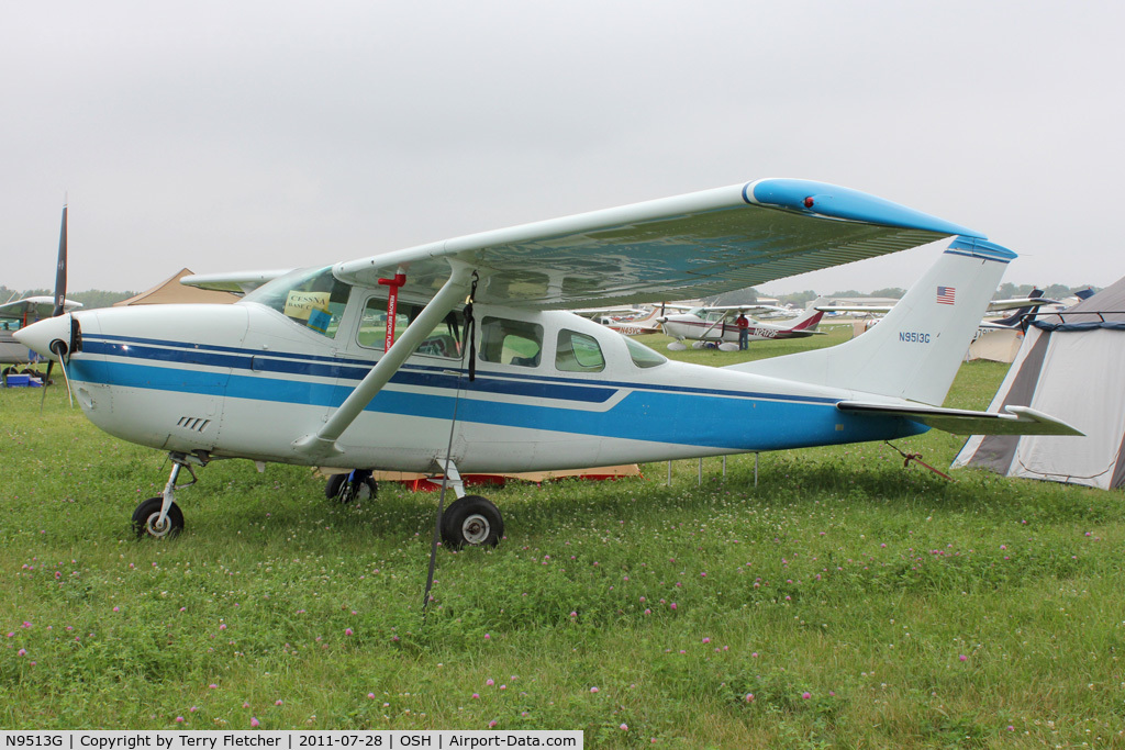 N9513G, 1971 Cessna U206F Stationair C/N U20601713, Aircraft in the camping areas at 2011 Oshkosh