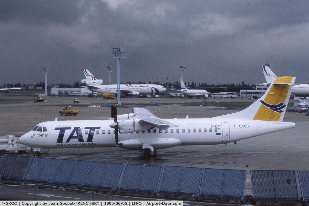 F-GKOC, 1992 ATR 72-202 C/N 307, to Brive airport