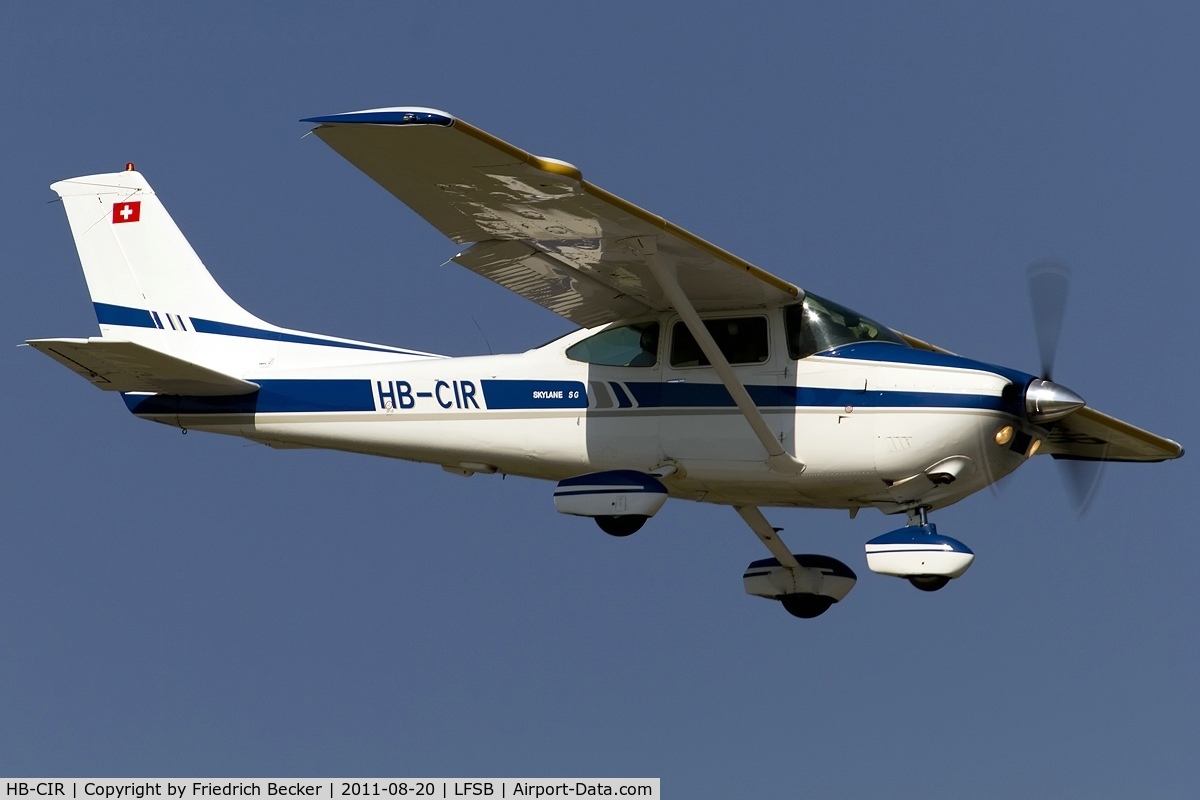 HB-CIR, 1978 Cessna 182Q Skylane C/N 182-66647, on final at Basel