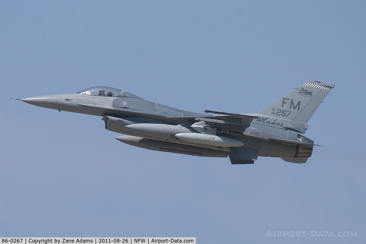 86-0267, 1986 General Dynamics F-16C Fighting Falcon C/N 5C-373, Departing NAS/JRB Fort Worth