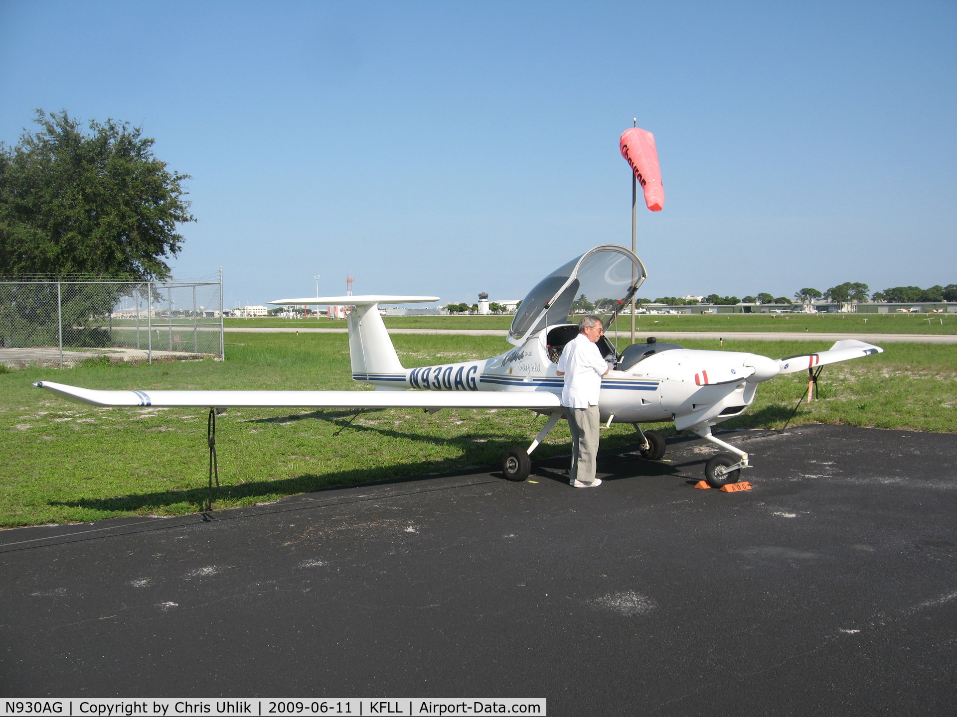 N930AG, 1996 Diamond DA-20A-1 Katana C/N 10196, Picked up in Ft Lauderdale Florida on its way to Livermore California