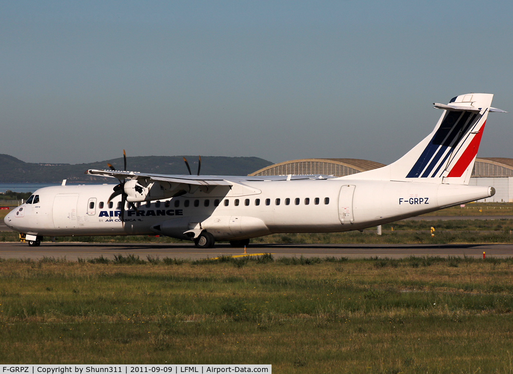 F-GRPZ, 2007 ATR 72-212A C/N 745, Lining up rwy 31R for departure...