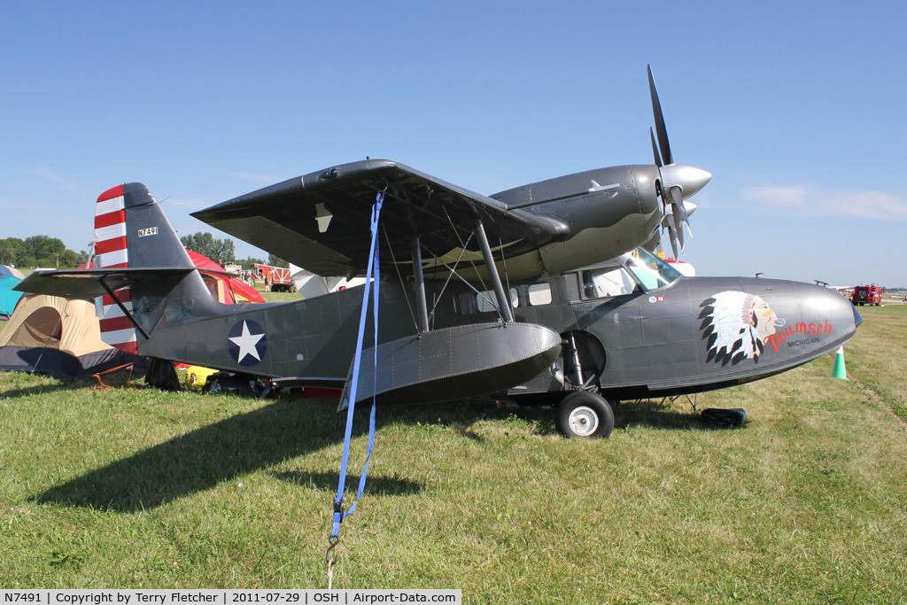 N7491, 1942 Grumman G-44 Widgeon C/N 1240, At 2011 Oshkosh
