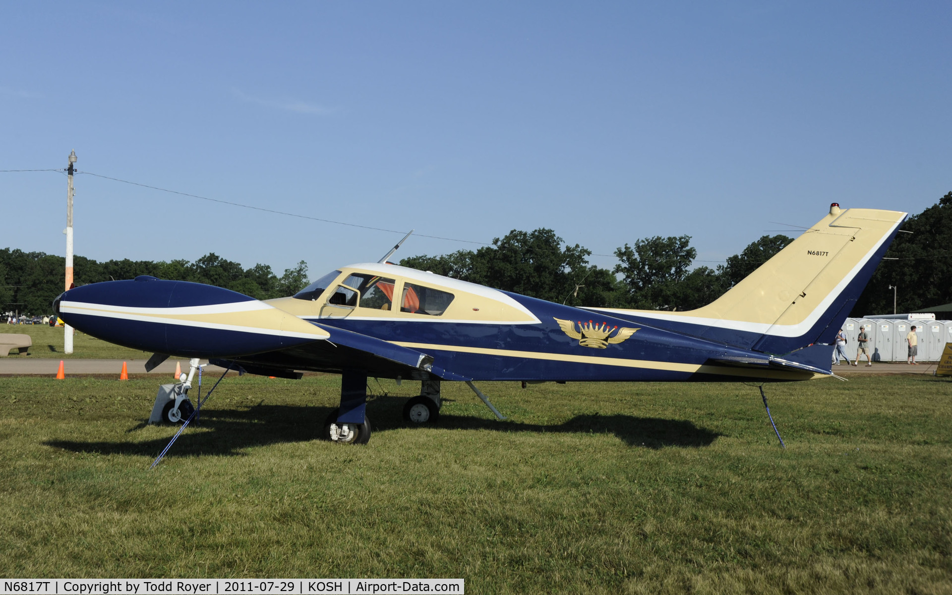 N6817T, 1960 Cessna 310D C/N 39117, AIRVENTURE 2011