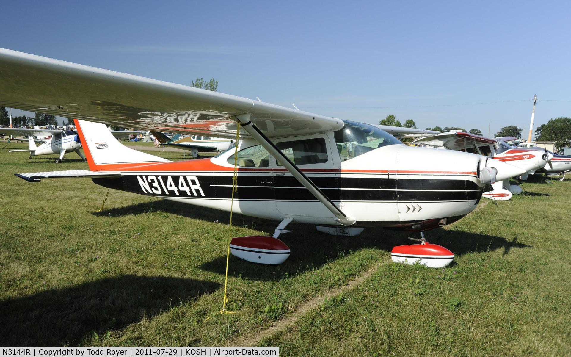 N3144R, 1967 Cessna 182L Skylane C/N 18258544, AIRVENTURE 2011