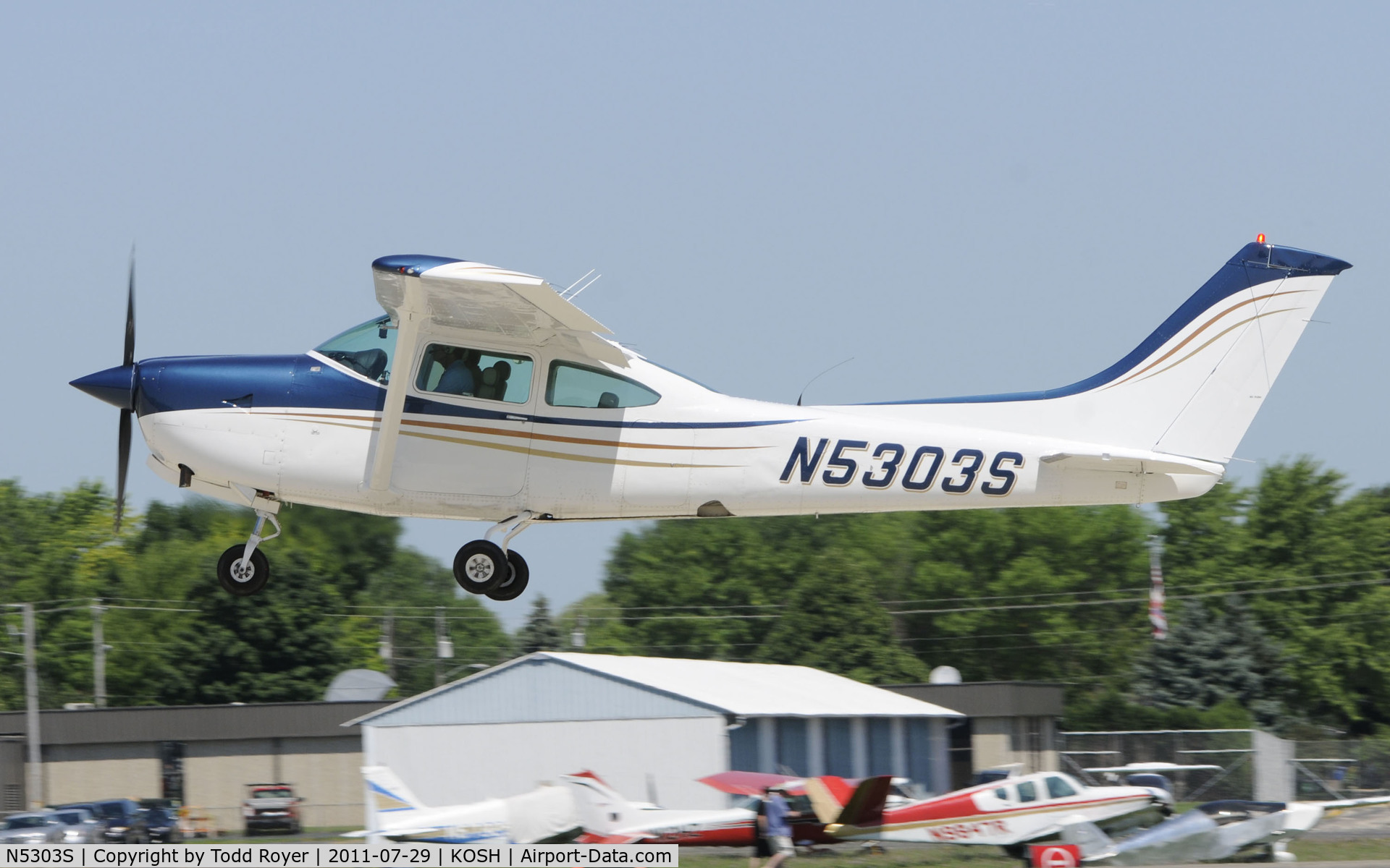 N5303S, 1980 Cessna TR182 Turbo Skylane RG C/N R18201538, AIRVENTURE 2011