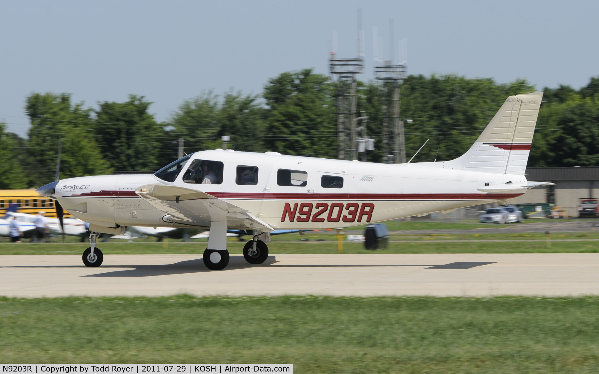 N9203R, 1993 Piper PA-32R-301 C/N 3213044, AIRVENTURE 2011