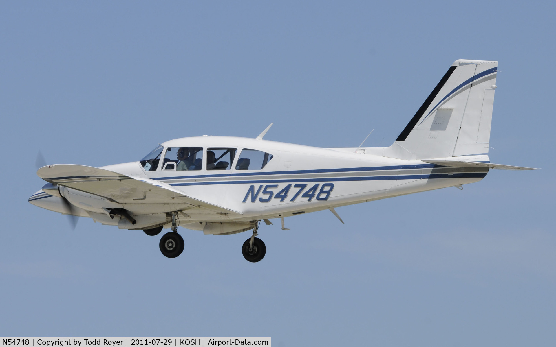 N54748, 1975 Piper PA-23-250 C/N 27-7554062, AIRVENTURE 2011