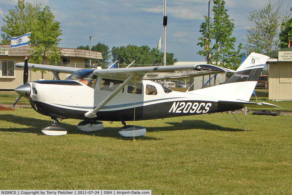 N209CS, Cessna T206H Turbo Stationair C/N T20609002, At 2011 Oshkosh Static