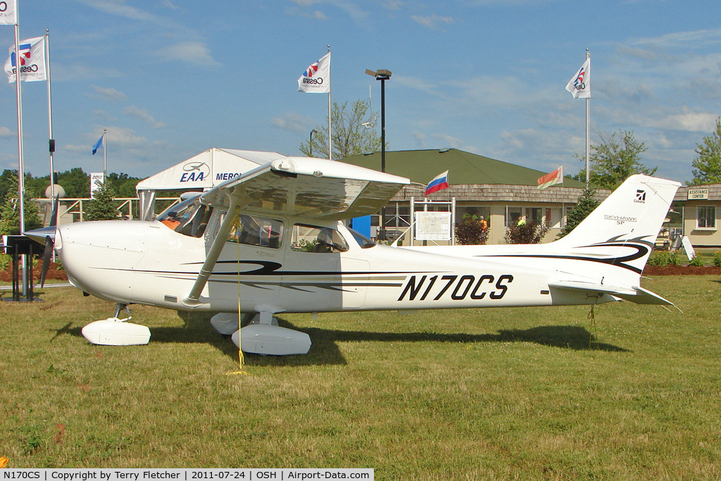 N170CS, Cessna 172S C/N 172S11092, At 2011 Oshkosh on Static display