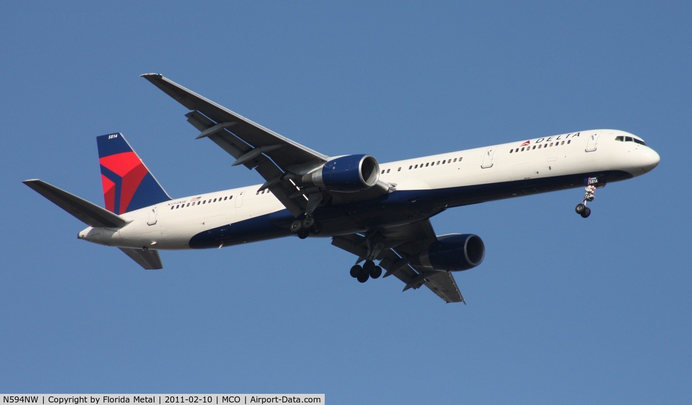 N594NW, 2003 Boeing 757-351 C/N 32994, Delta 757-300