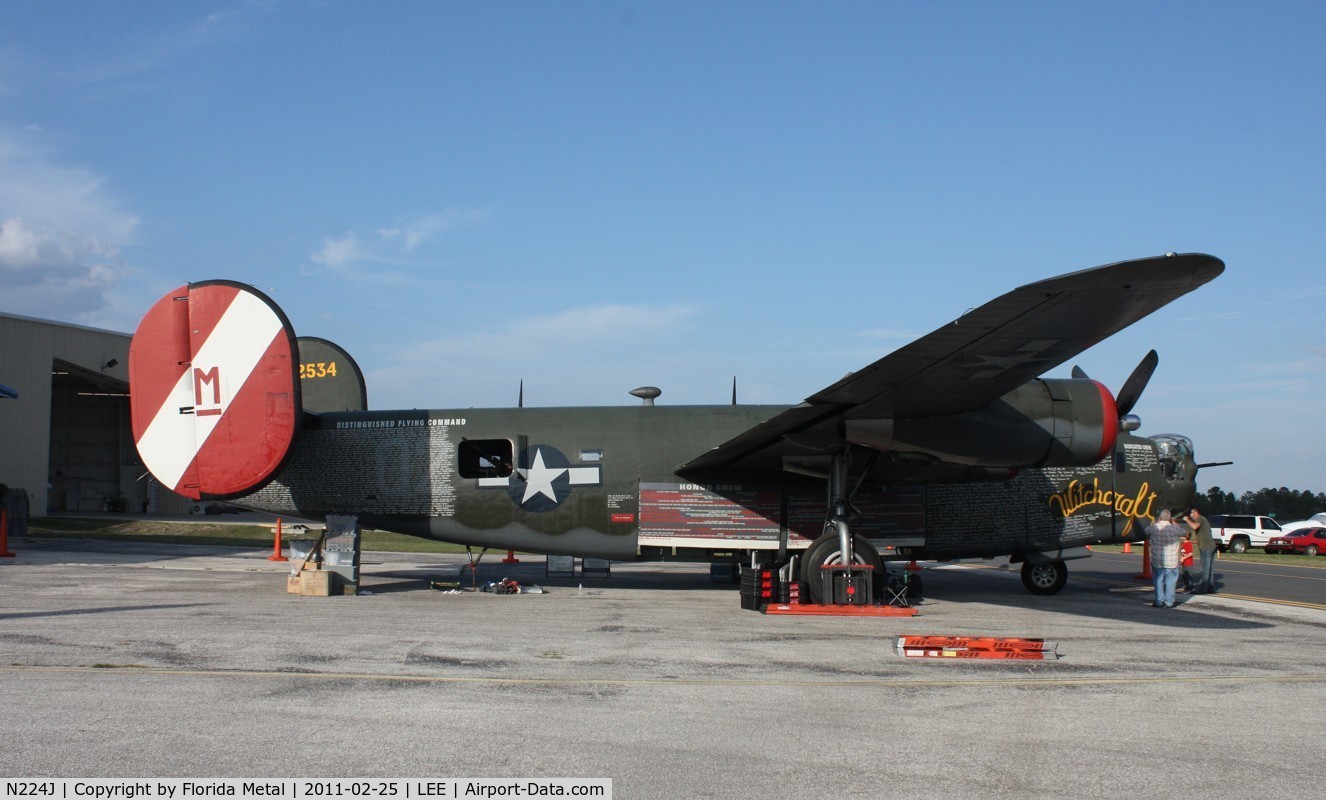 N224J, 1944 Consolidated B-24J-85-CF Liberator C/N 1347 (44-44052), Witchcraft