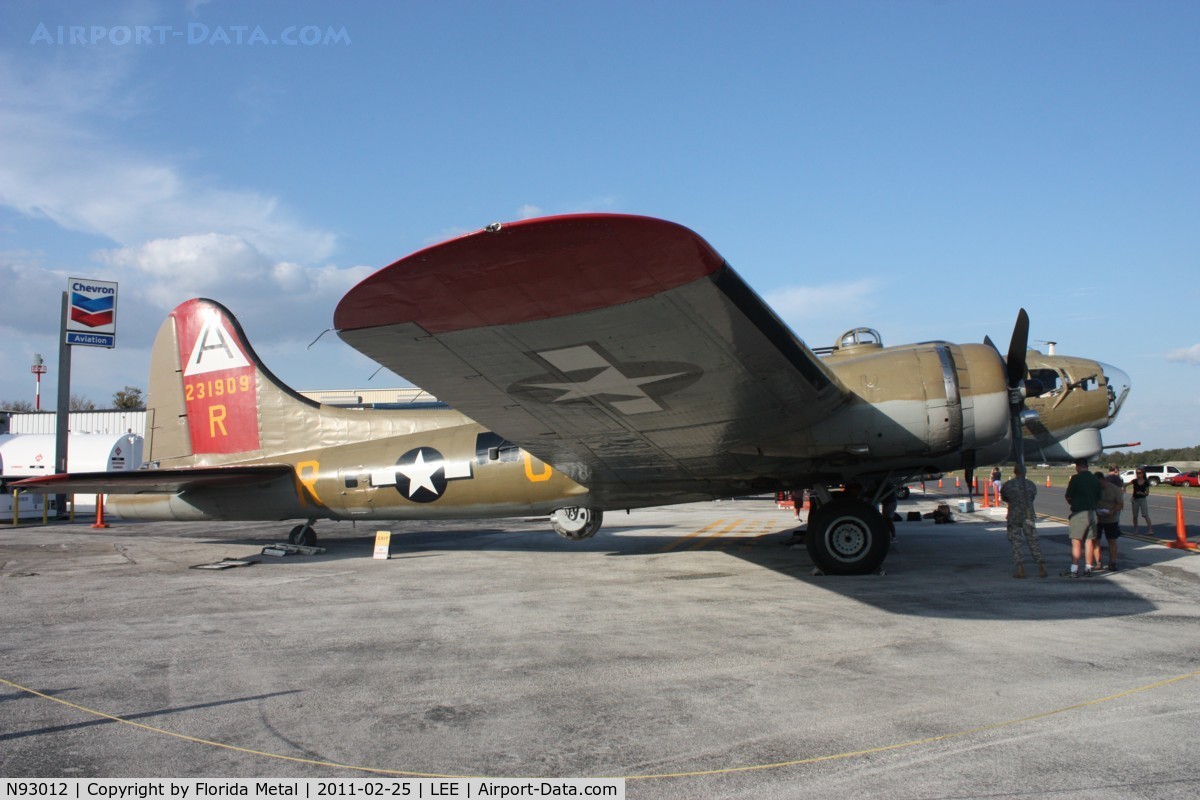 N93012, 1944 Boeing B-17G-30-BO Flying Fortress C/N 32264, Nine O Nine