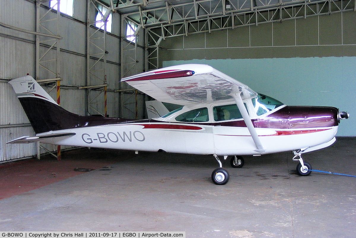 G-BOWO, 1978 Cessna R182 Skylane RG C/N R182-00146, privately owned