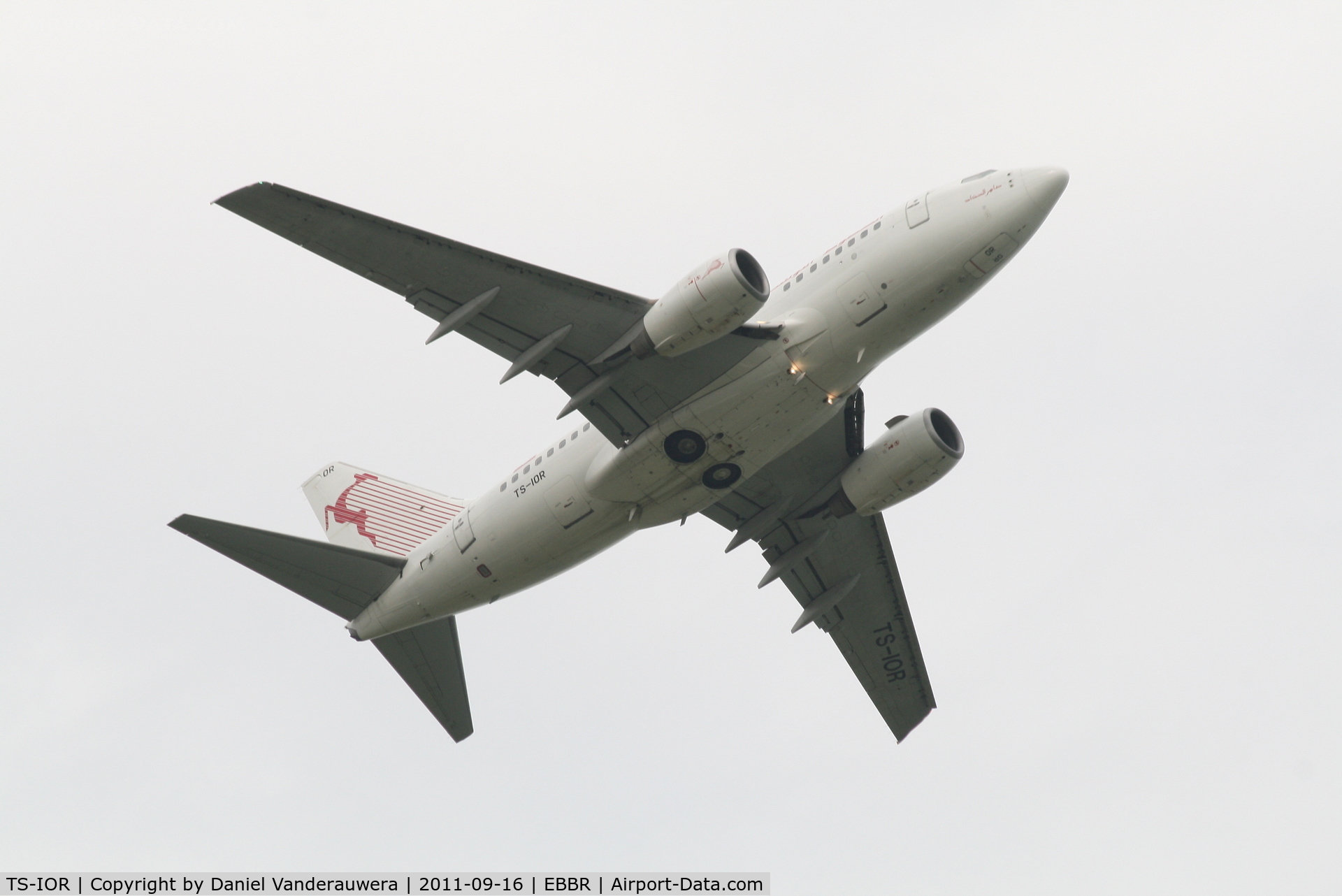 TS-IOR, 2001 Boeing 737-6H3 C/N 29502, Flight TU8431 is climbing from RWY 07R