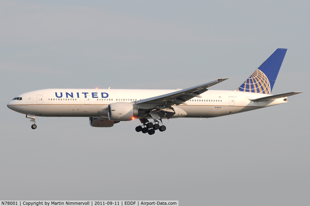 N78001, 1998 Boeing 777-224 C/N 27577, United Airlines