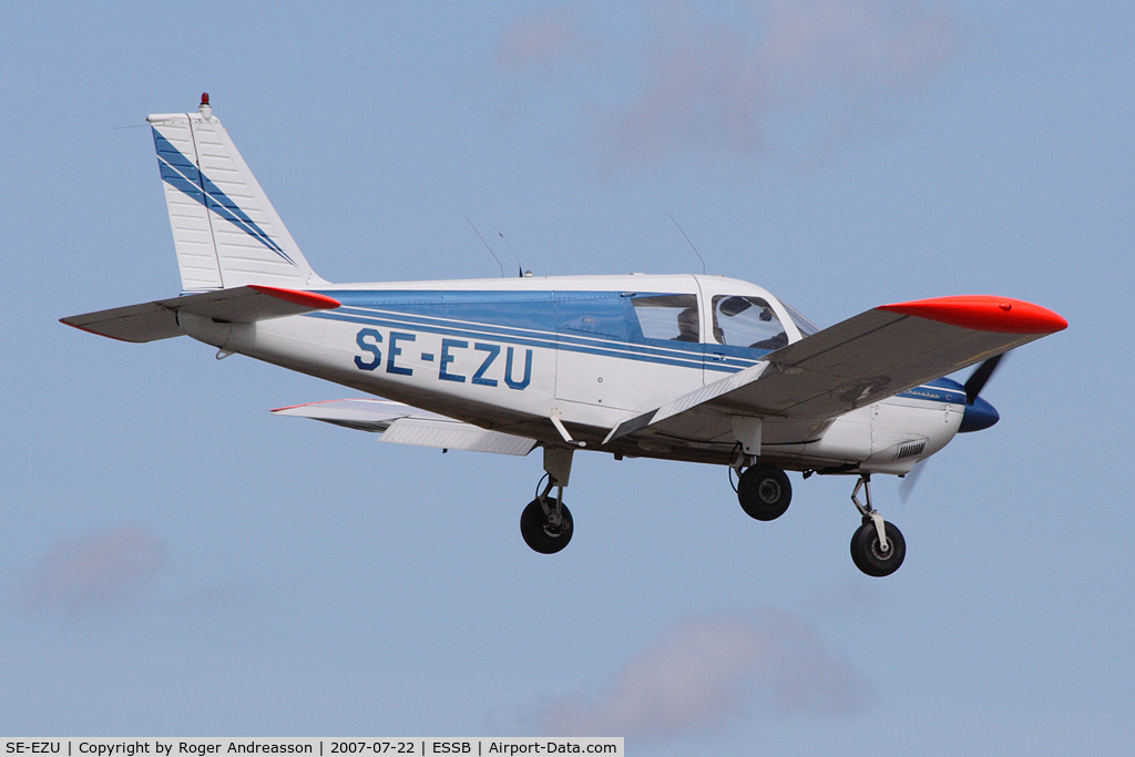 SE-EZU, 1966 Piper PA-28-180 Cherokee C C/N 28-3679, Tekniska Högskolans Flygklubb