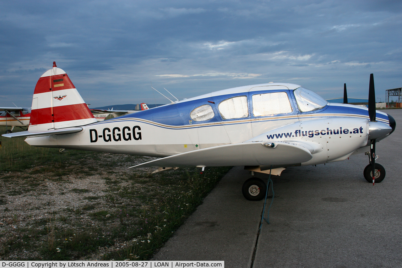 D-GGGG, Piper PA-23-160F Apache Apache C/N 23-1579, Wiener Neustadt OST