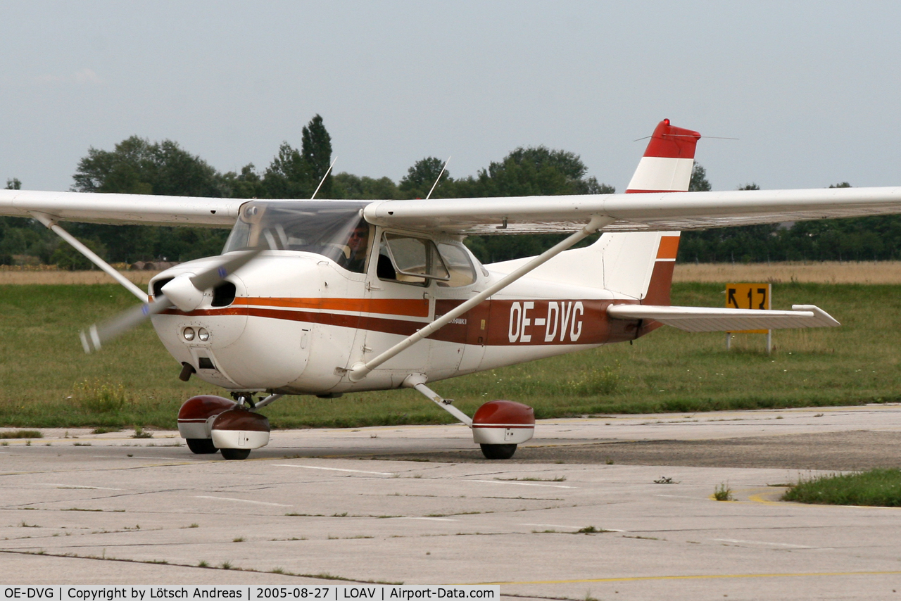 OE-DVG, Reims F172N Skyhawk C/N F17201623, Bad Voeslau
