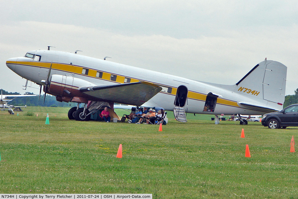 N734H, 1942 Douglas DC-3 (C-47-DL) C/N 4727, At 2011 Oshkosh