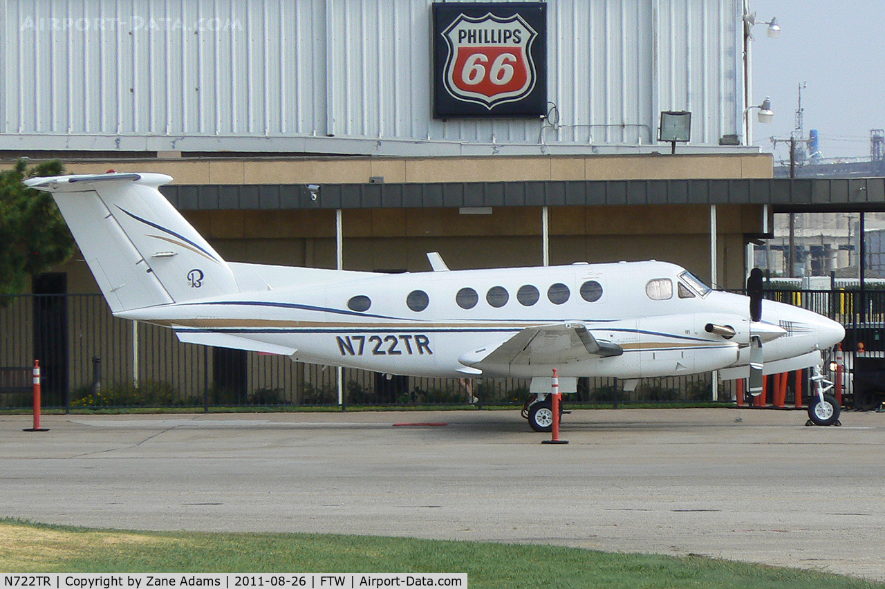 N722TR, 1981 Beech B200 King Air C/N BB-938, At Meacham Field - Fort Worth, TX