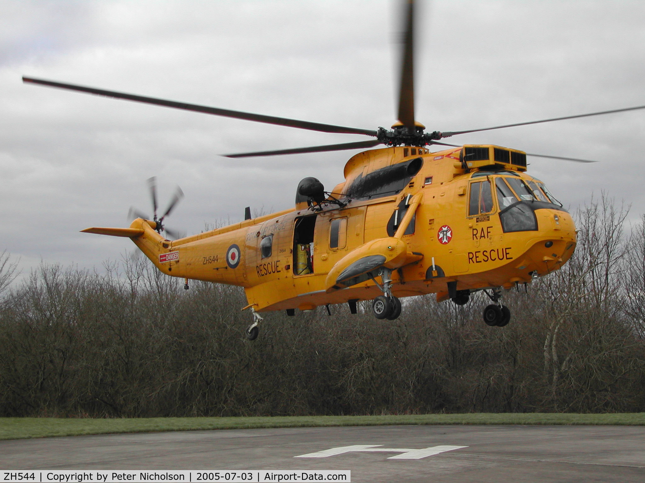 ZH544, Westland Sea King HAR.3A C/N WA1010, Sea King HAR.3A, callsign Rescue 171, of 22 Squadron departing from the Cumberland Infirmary in March 2005.