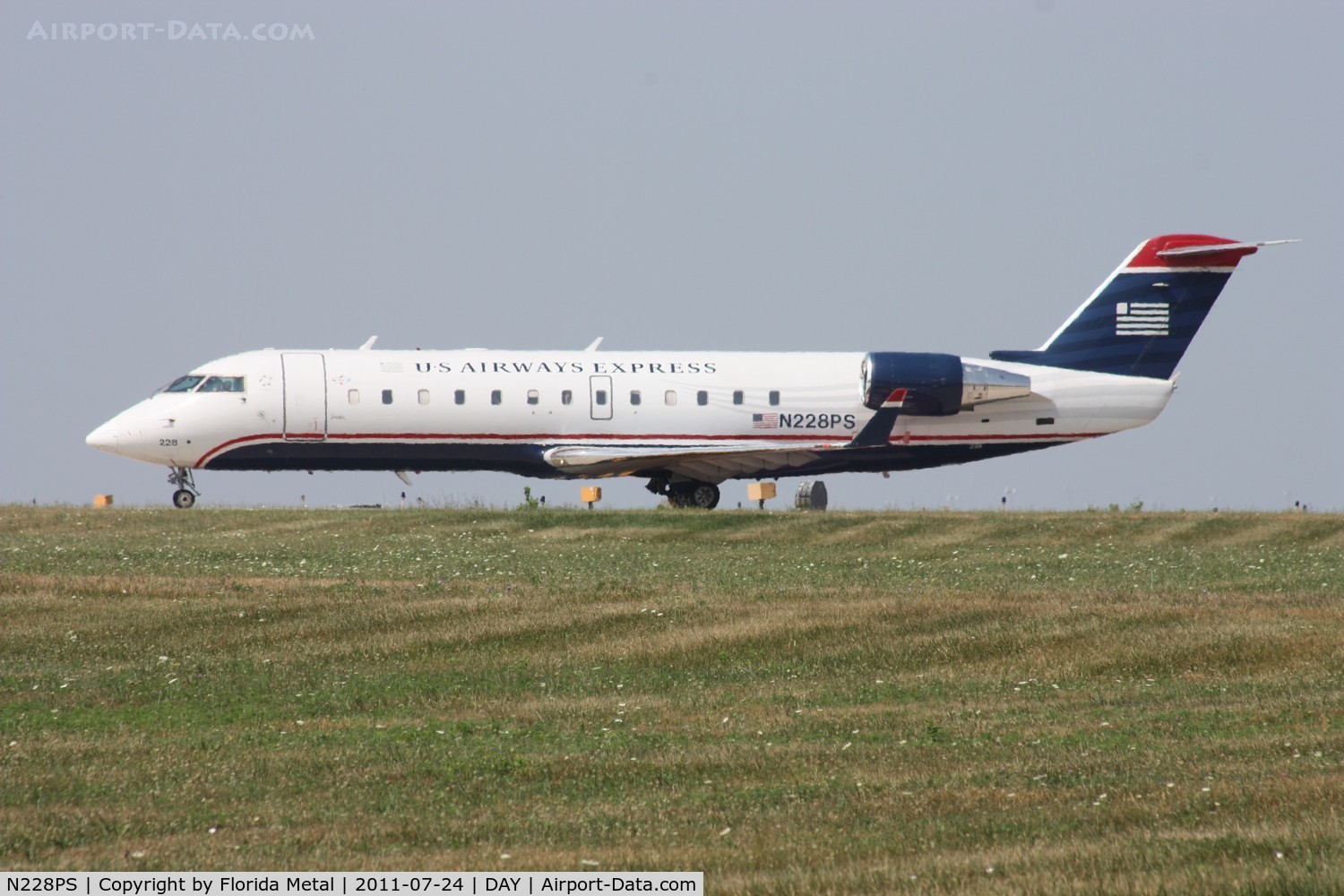 N228PS, 2004 Bombardier CRJ-200ER (CL-600-2B19) C/N 7897, US Airways Express CRJ