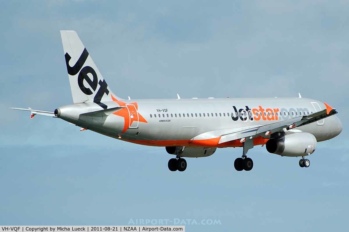 VH-VQF, 2008 Airbus A320-232 C/N 3474, At Auckland