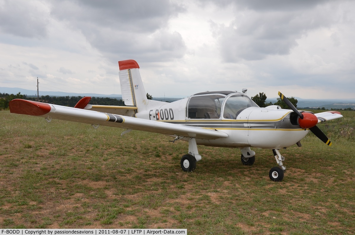F-BODD, Morane-Saulnier MS-893A Rallye Commodore 180 C/N 10661, waiting for tracting a glider