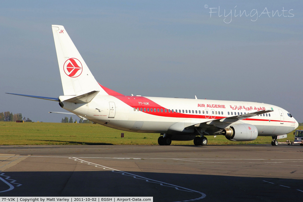 7T-VJK, 2000 Boeing 737-8D6 C/N 30203, Being towed to Air Livery for spray.