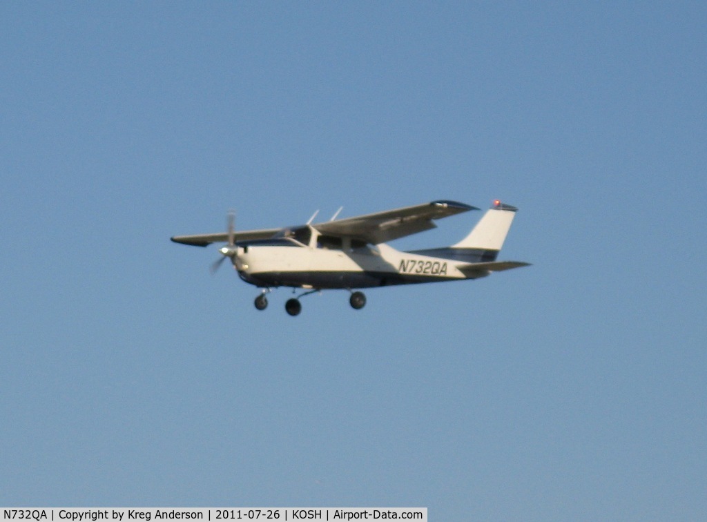 N732QA, 1976 Cessna 210M Centurion C/N 21061679, EAA AirVenture 2011