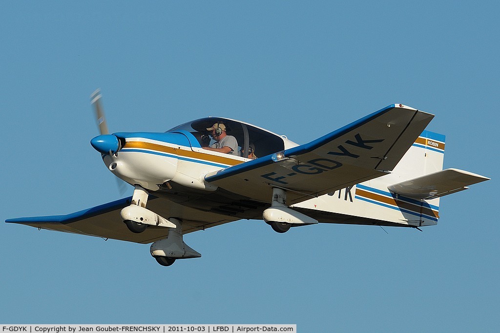 F-GDYK, Robin DR-400-120 C/N 1661, au take off