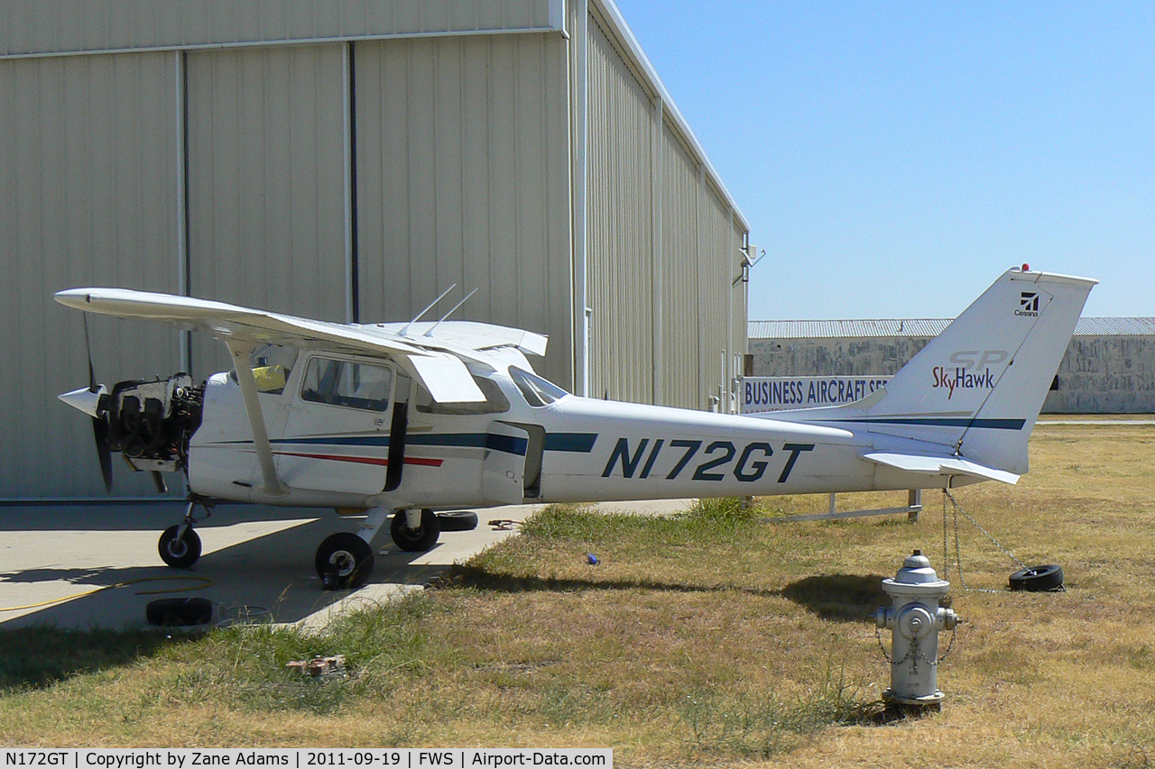 N172GT, 1971 Cessna 172L C/N 17259831, At Spinks Airport - Fort Worth, TX