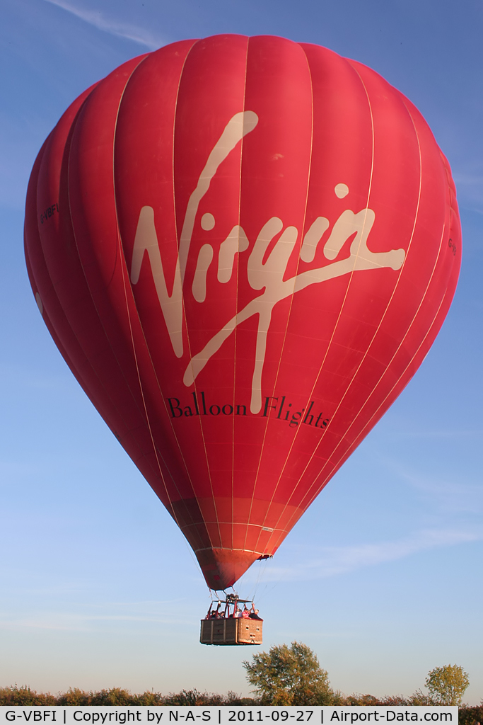 G-VBFI, 2007 Cameron Balloons Z-350 C/N 10986, Lifting from Longstanton Golf Club