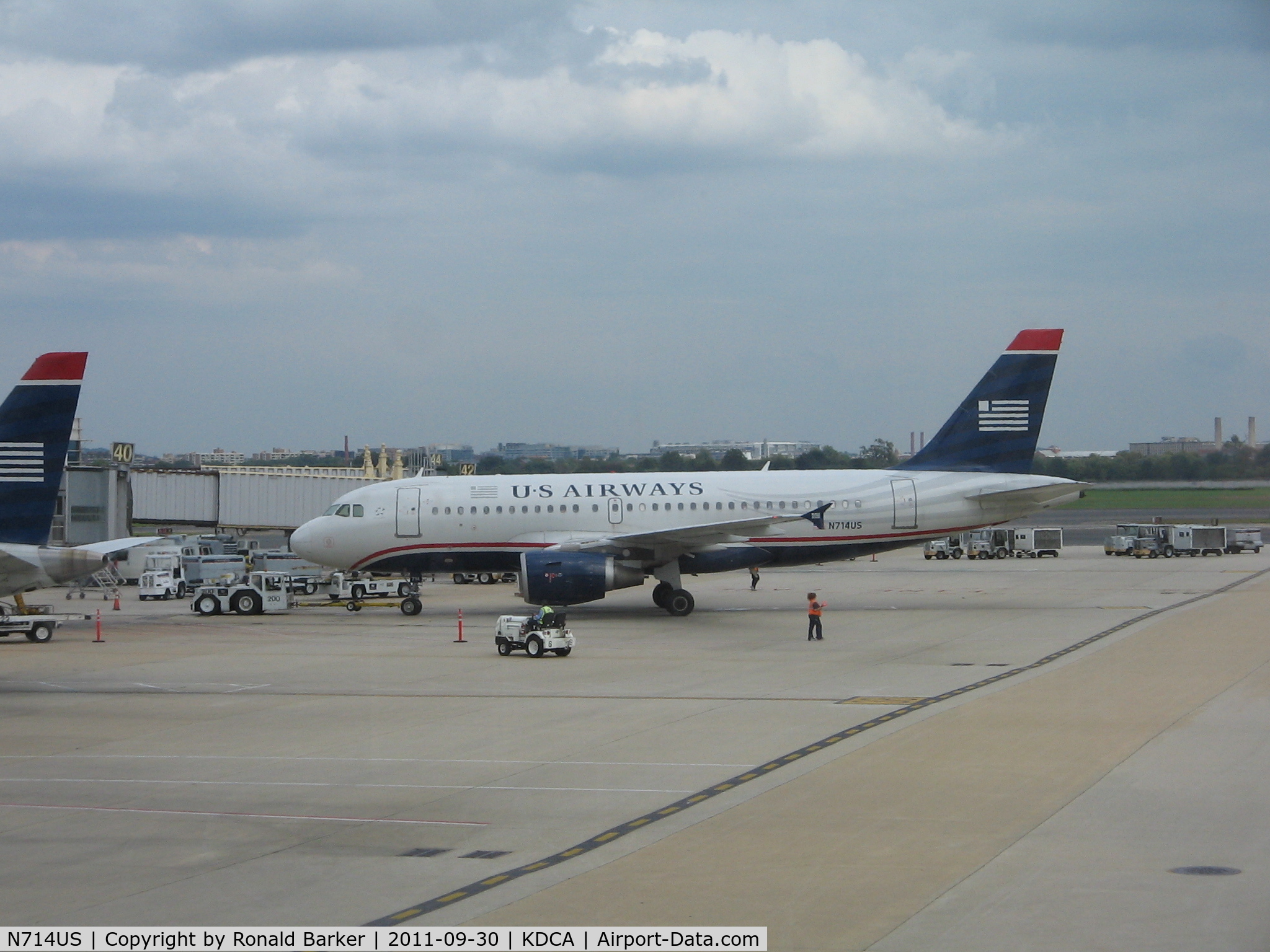 N714US, 1999 Airbus A319-112 C/N 1046, DCA, VA