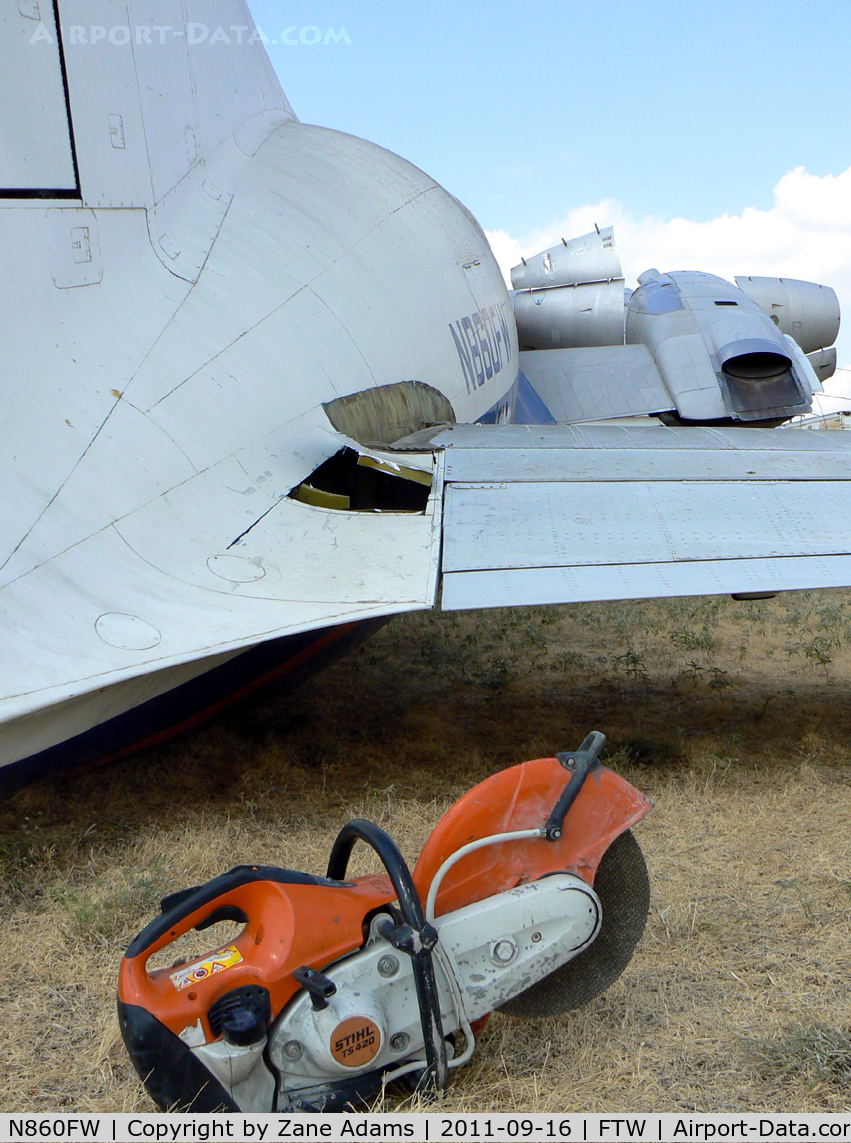 N860FW, Convair 640-340D C/N 10, http://www.airport-data.com/aircraft/photo/677799.html