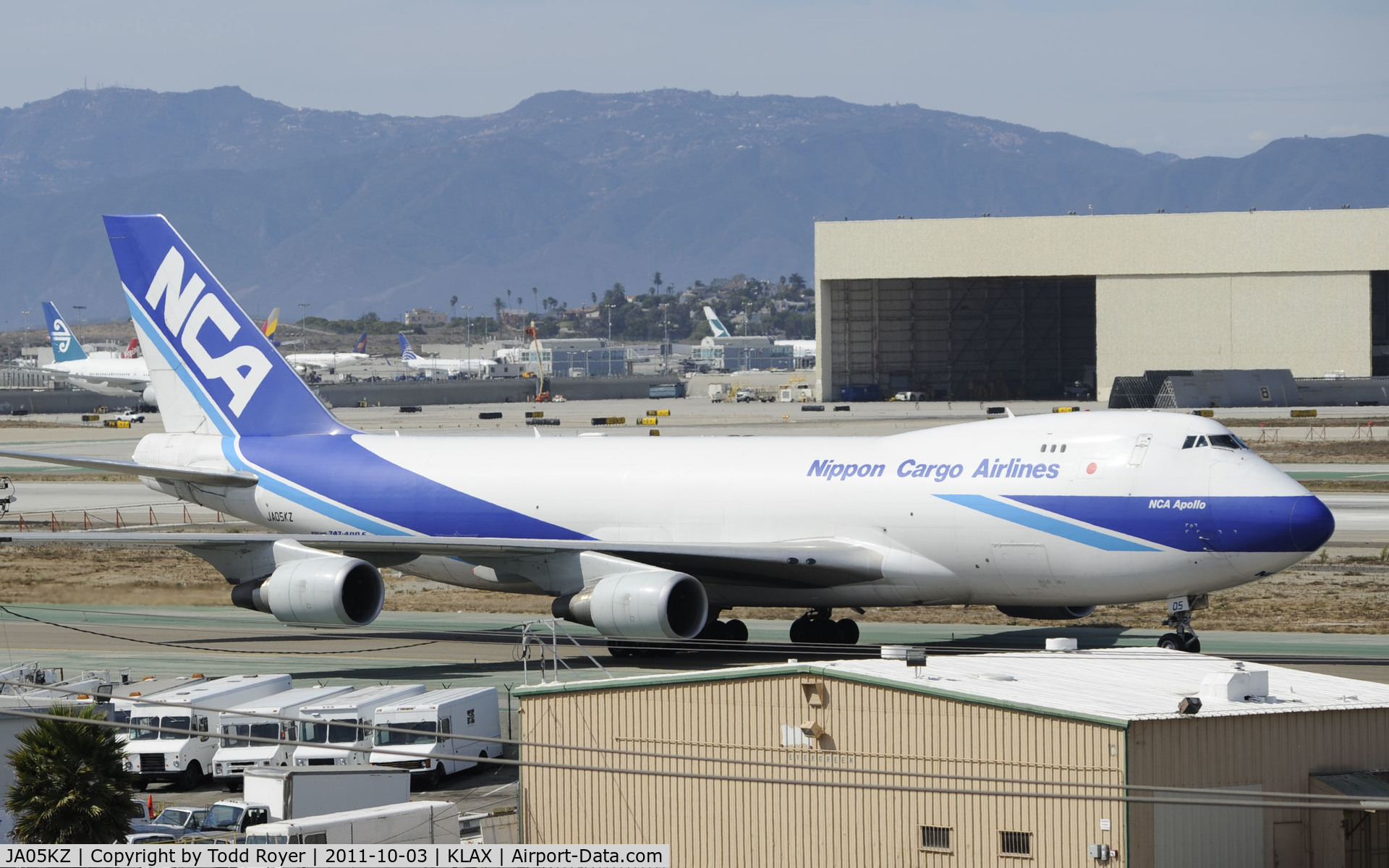 JA05KZ, 2007 Boeing 747-4KZF (SCD) C/N 36132/1394, Taxiing at LAX