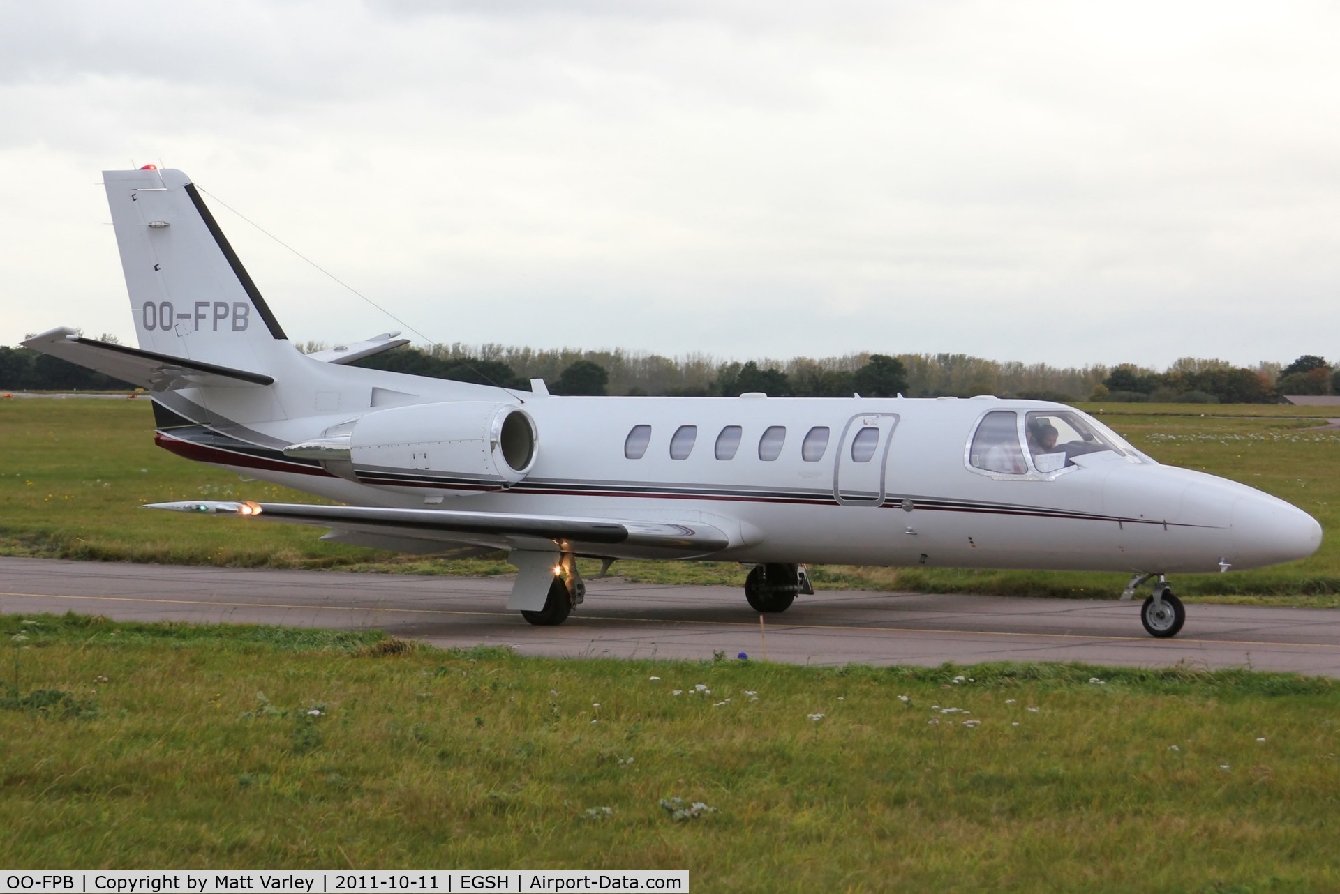 OO-FPB, 2005 Cessna 550B Citation Bravo C/N 550-1117, About to depart a dull EGSH