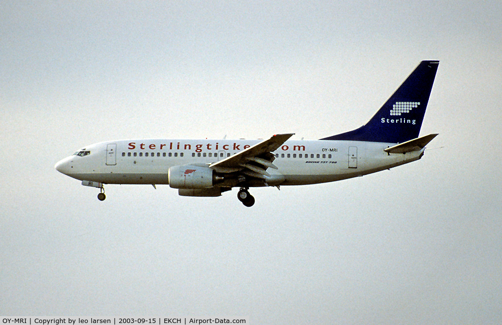 OY-MRI, 2001 Boeing 737-7L9 C/N 28014, L/D CPH R-22L in Sterling hybrid c/s 19.3.03