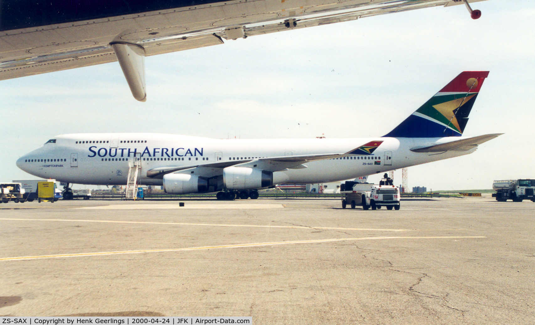 ZS-SAX, 1992 Boeing 747-444 C/N 26637, South African