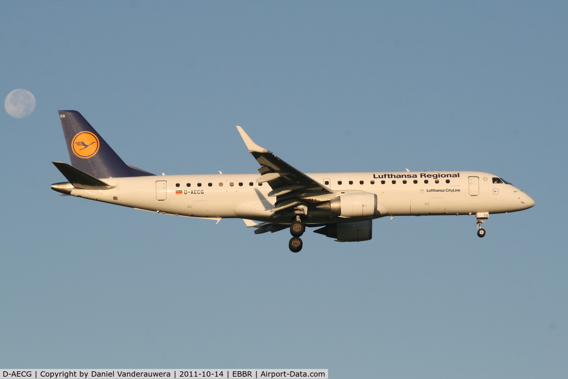 D-AECG, 2010 Embraer 190LR (ERJ-190-100LR) C/N 19000368, Early arrival of flight LH1006 to RWY 02