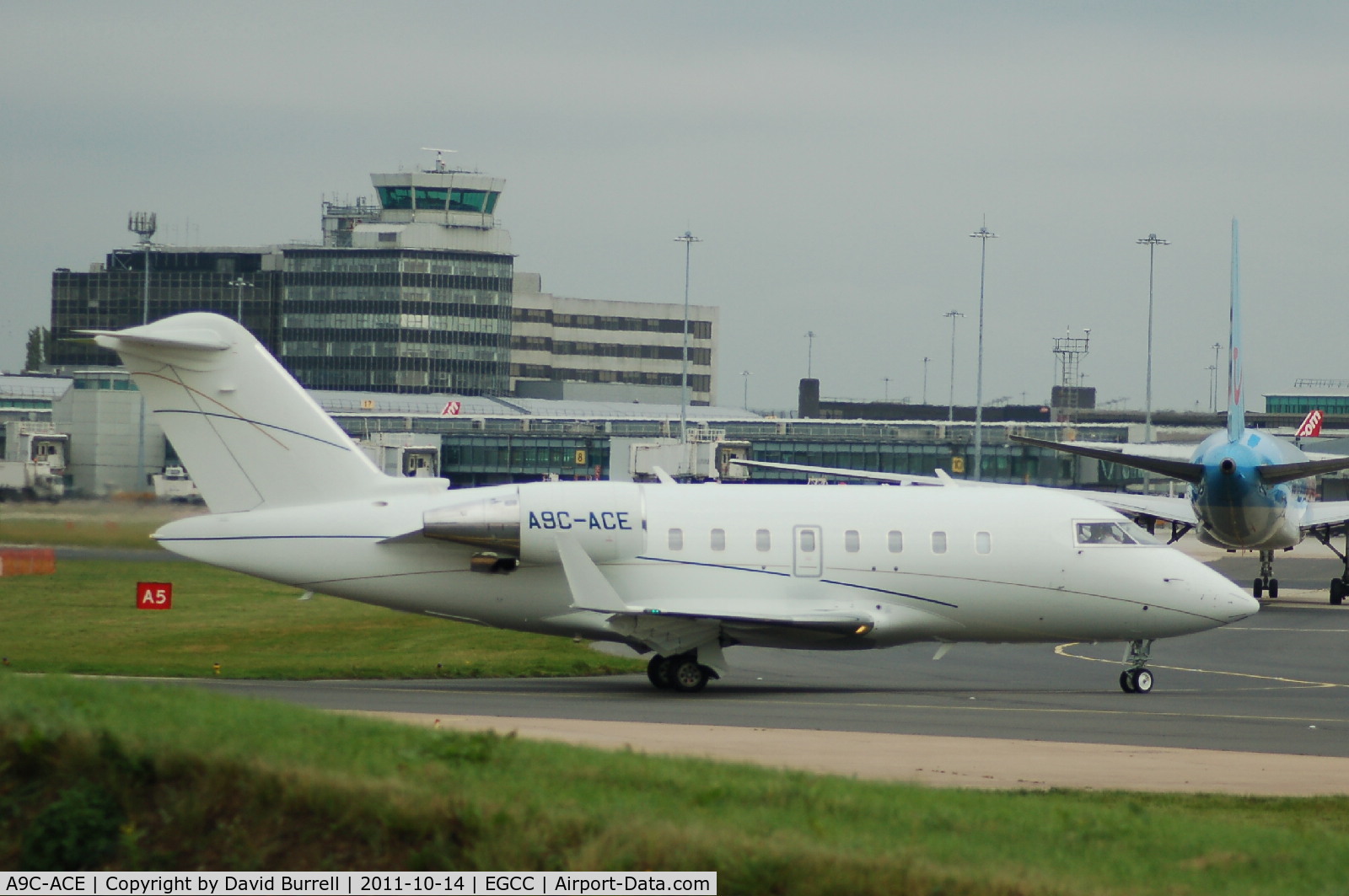 A9C-ACE, 2010 Bombardier Challenger 605 (CL-600-2B16) C/N 5778, Bombardier Challenger 605 taxiing.