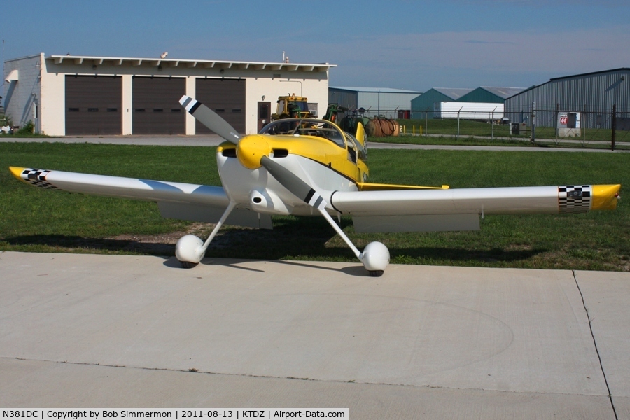 N381DC, 2001 Vans RV-6 C/N 25265, On the ramp at Toledo-Metcalf during the EAA fly-in.