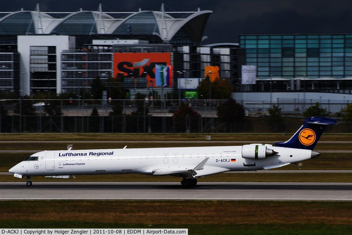 D-ACKJ, 2006 Bombardier CRJ-900LR (CL-600-2D24) C/N 15089, Arrival on runway 26L.....