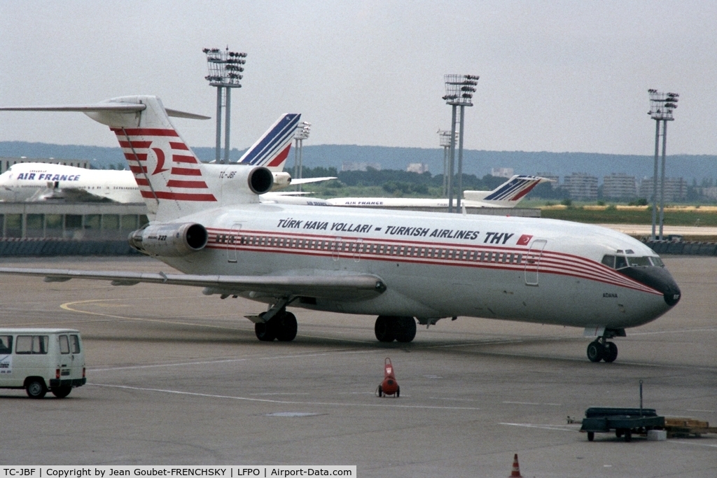 TC-JBF, 1974 Boeing 727-2F2 C/N 20980/1085, Turkish at Orly sud
