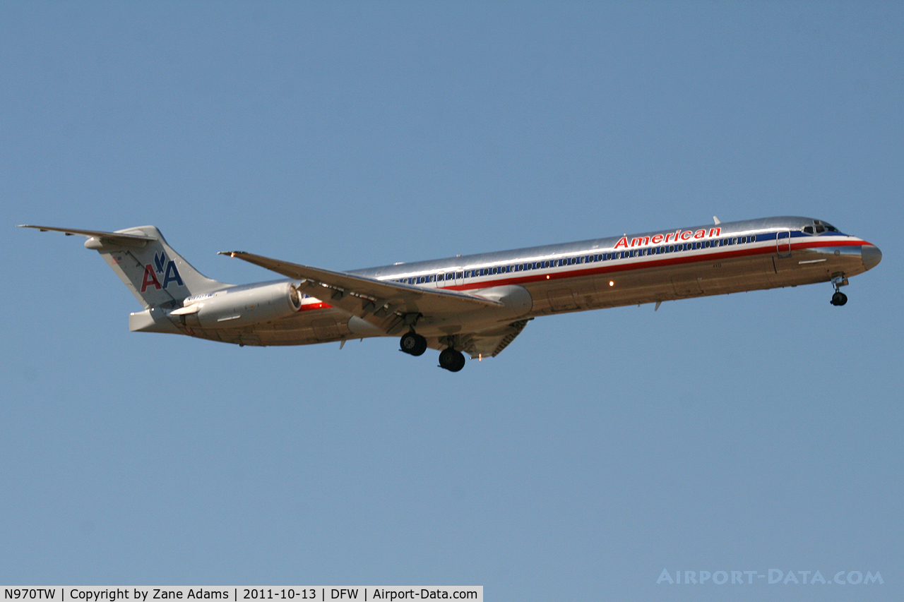 N970TW, 1999 McDonnell Douglas MD-83 (DC-9-83) C/N 53620, American Airlines landing at DFW Airport