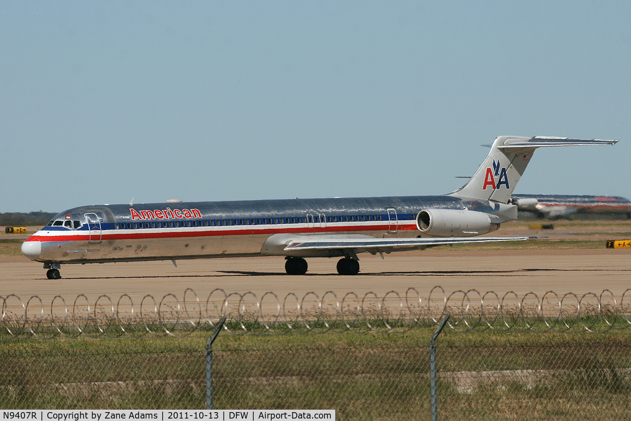 N9407R, 1987 McDonnell Douglas MD-83 (DC-9-83) C/N 49400, American Airlines at DFW Airport