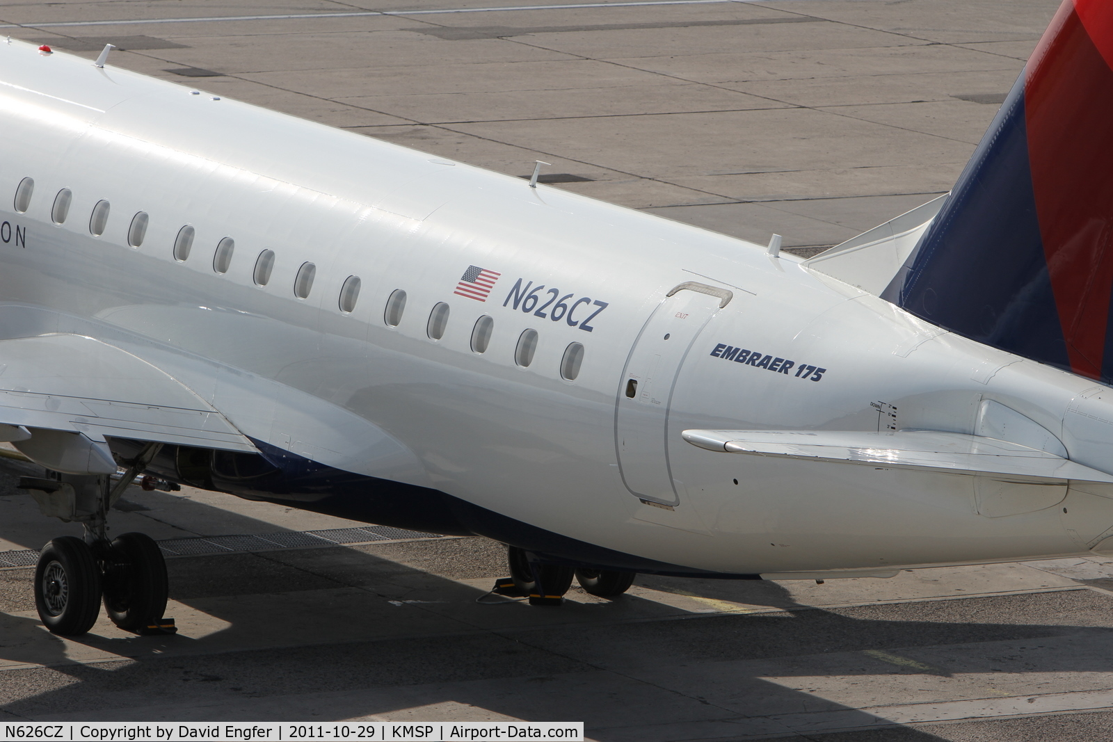 N626CZ, 2008 Embraer 175LR (ERJ-170-200LR) C/N 17000226, 30L @ KMSP