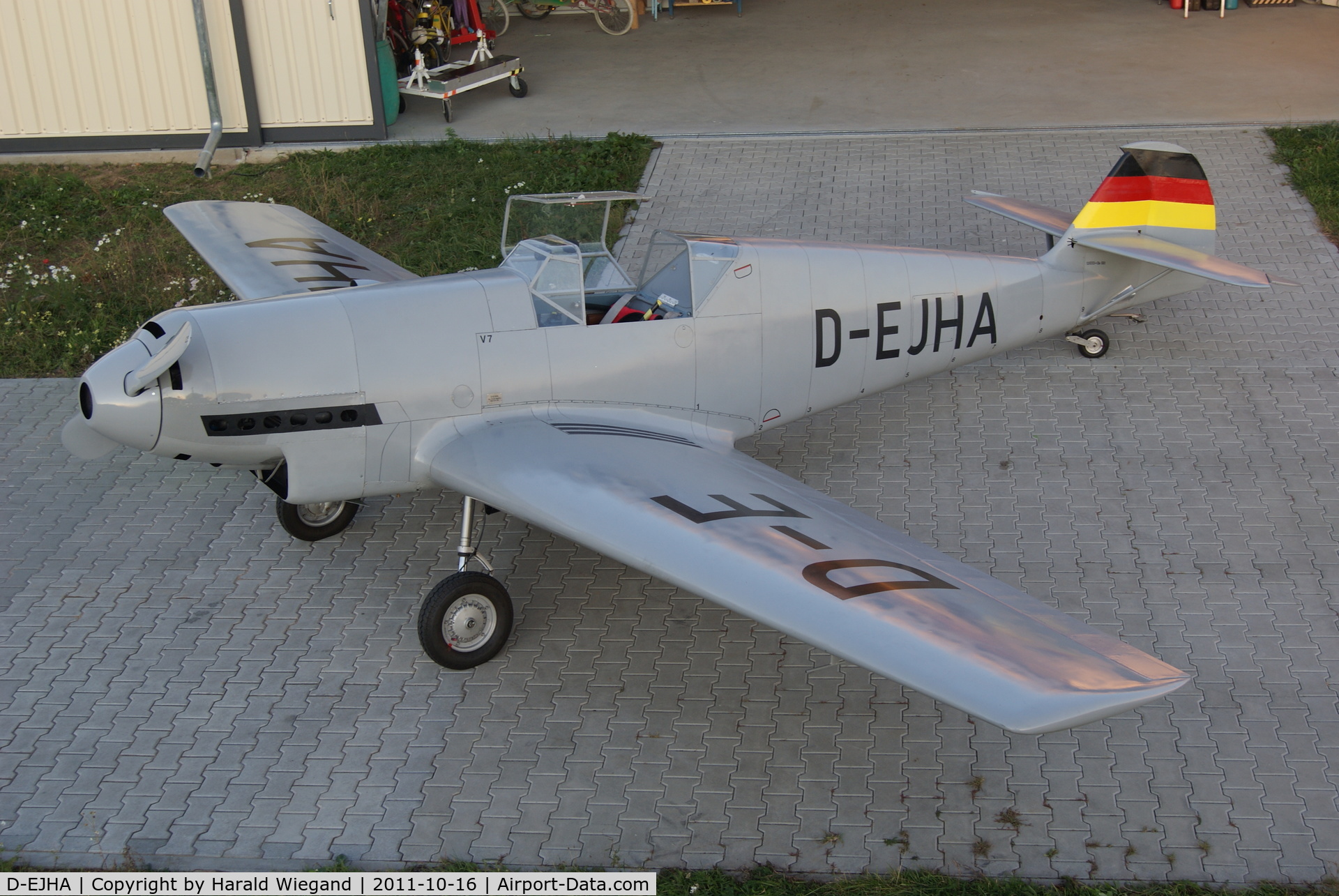 D-EJHA, 2004 A. S. Bf 109 V 7 Replica 80 % Scale C/N 881, October 2011, Bf 109 V 7 80% Replica before Home Base at Aschaffenburg in Bavaria/Germany